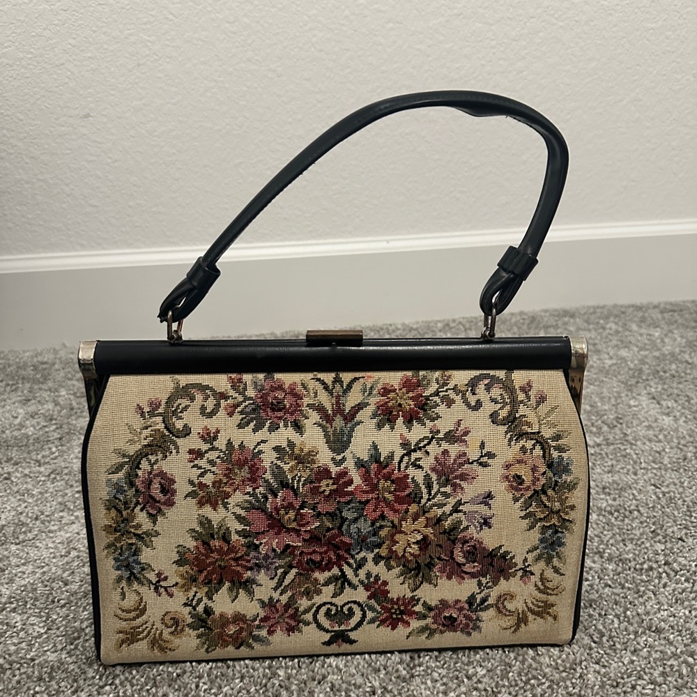 Vintage Floral Embroidered Handbag